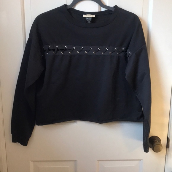 Enough about me… gray crop top - Picture 1 of 4